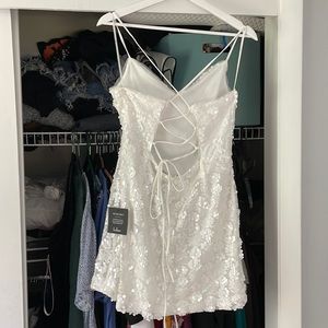 Never been worn, Lulus size XL, white sequin dress